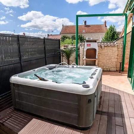 Le Logis Du Marquis Jacuzzi Billard *